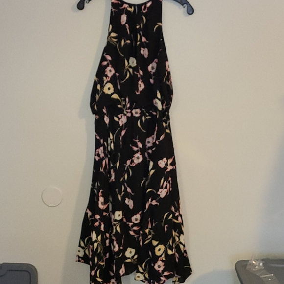 EUC WHBM Floral Dress - Picture 2 of 7